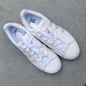 Addidas Sneakers, holographic pink/gray stripes